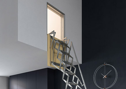 Escalier escamotable avec trappe verticale pour mur – 276 à 300 cm -  FANTOZZI SCALE srl